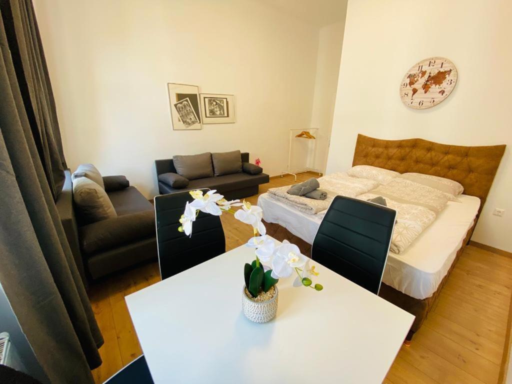 Quad-Room Near Prater Stern Vienna Esterno foto