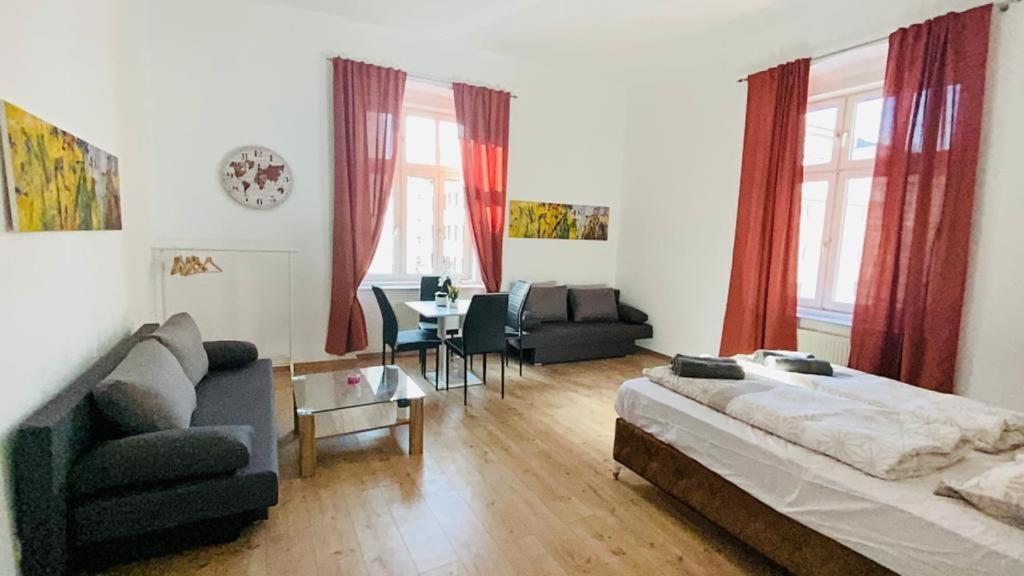 Quad-Room Near Prater Stern Vienna Esterno foto
